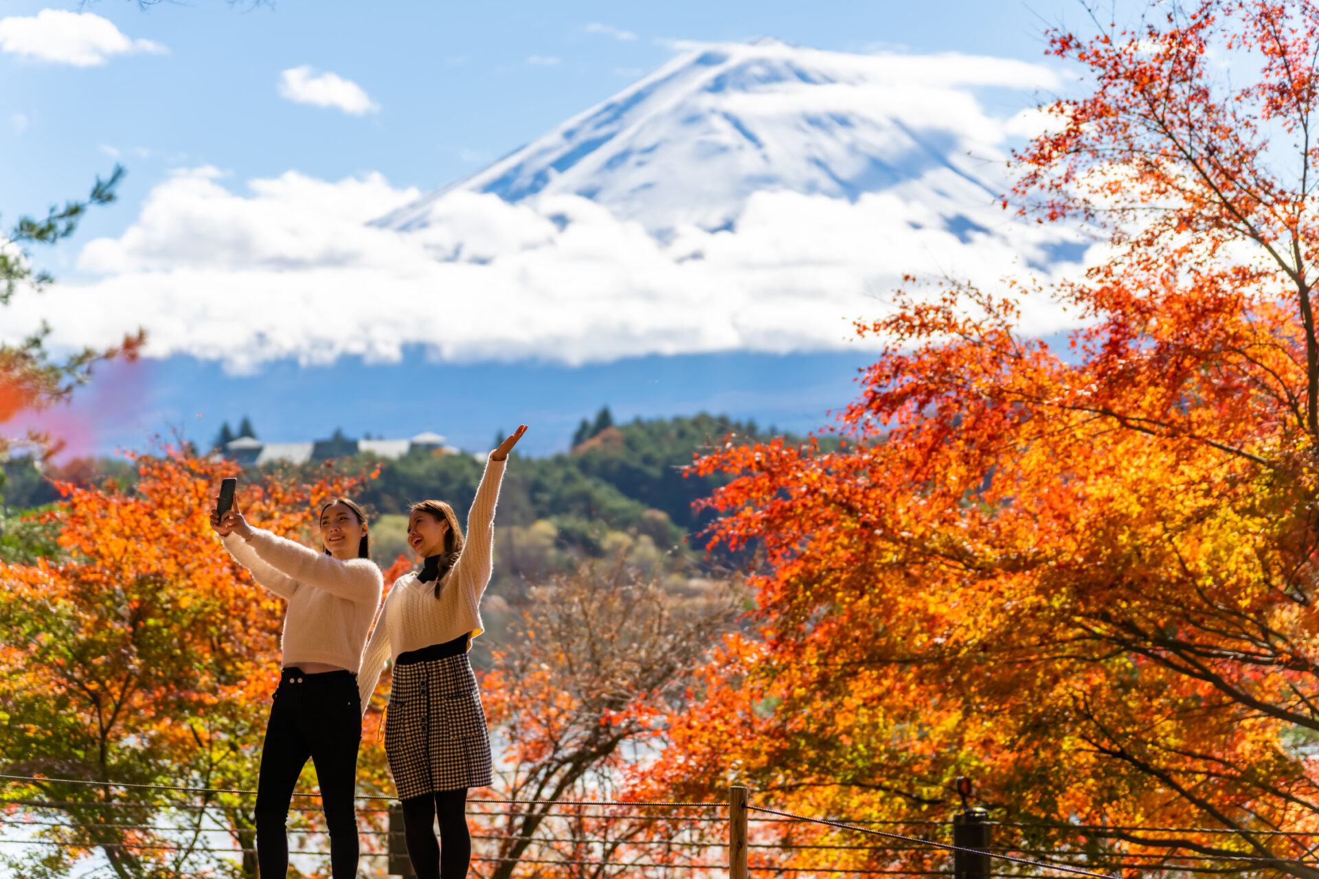 2 girls with mountain view