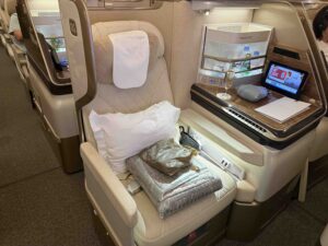 エミレーツ機内